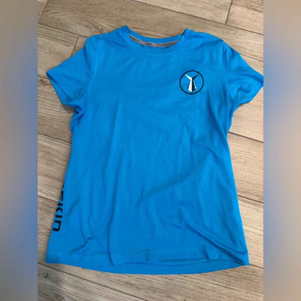 Tunaskin Blue Graphic T-Shirt upf+35 medium woman’s shirt